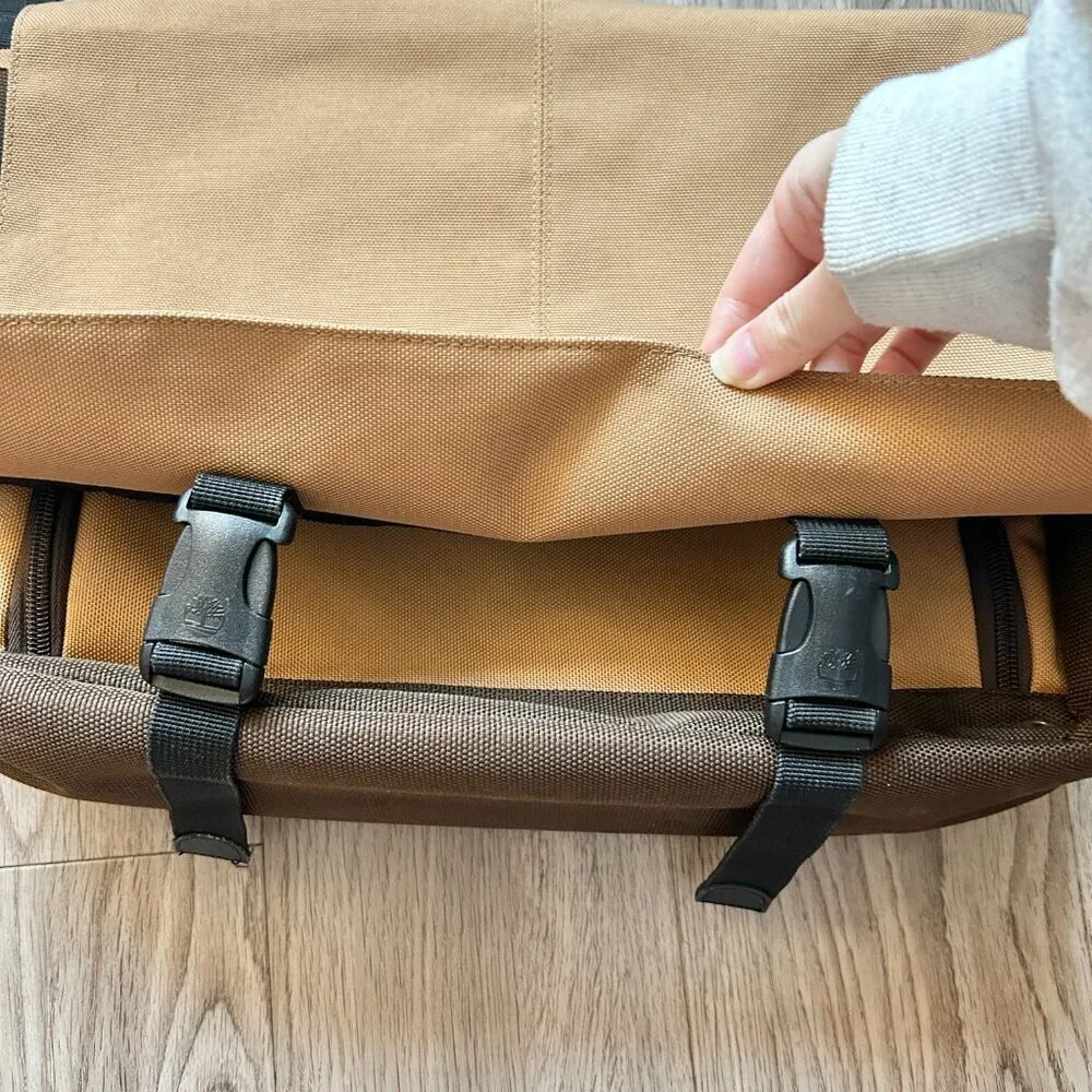 Timberland Vintage Style Brown Messenger Bag